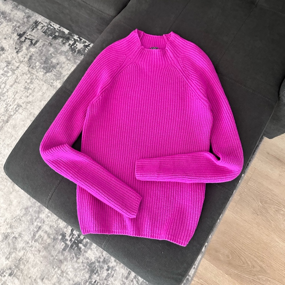Ralph Lauren 100% Wool Ribbed Sweater Mock neck – Size S – Warm Fuchsia Pink